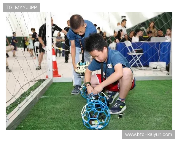 无人机足球世锦赛测试赛举行，包含公开教学与黑科技展示